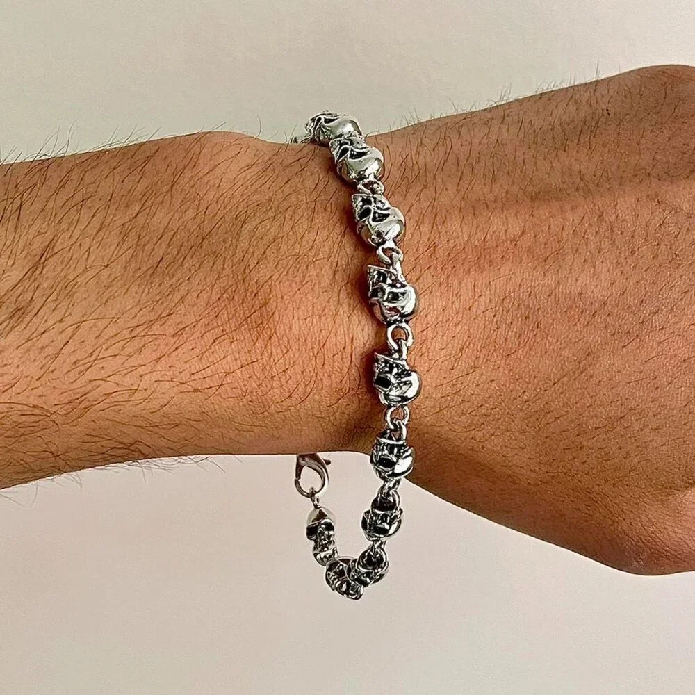 y2k 2000s skull pile grunge heavy metal punk bracelet
